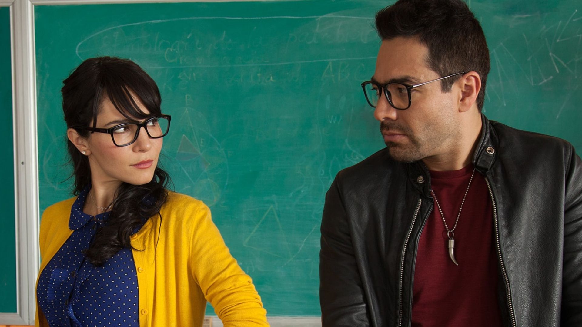 Omar Chaparro y Martha Higareda
