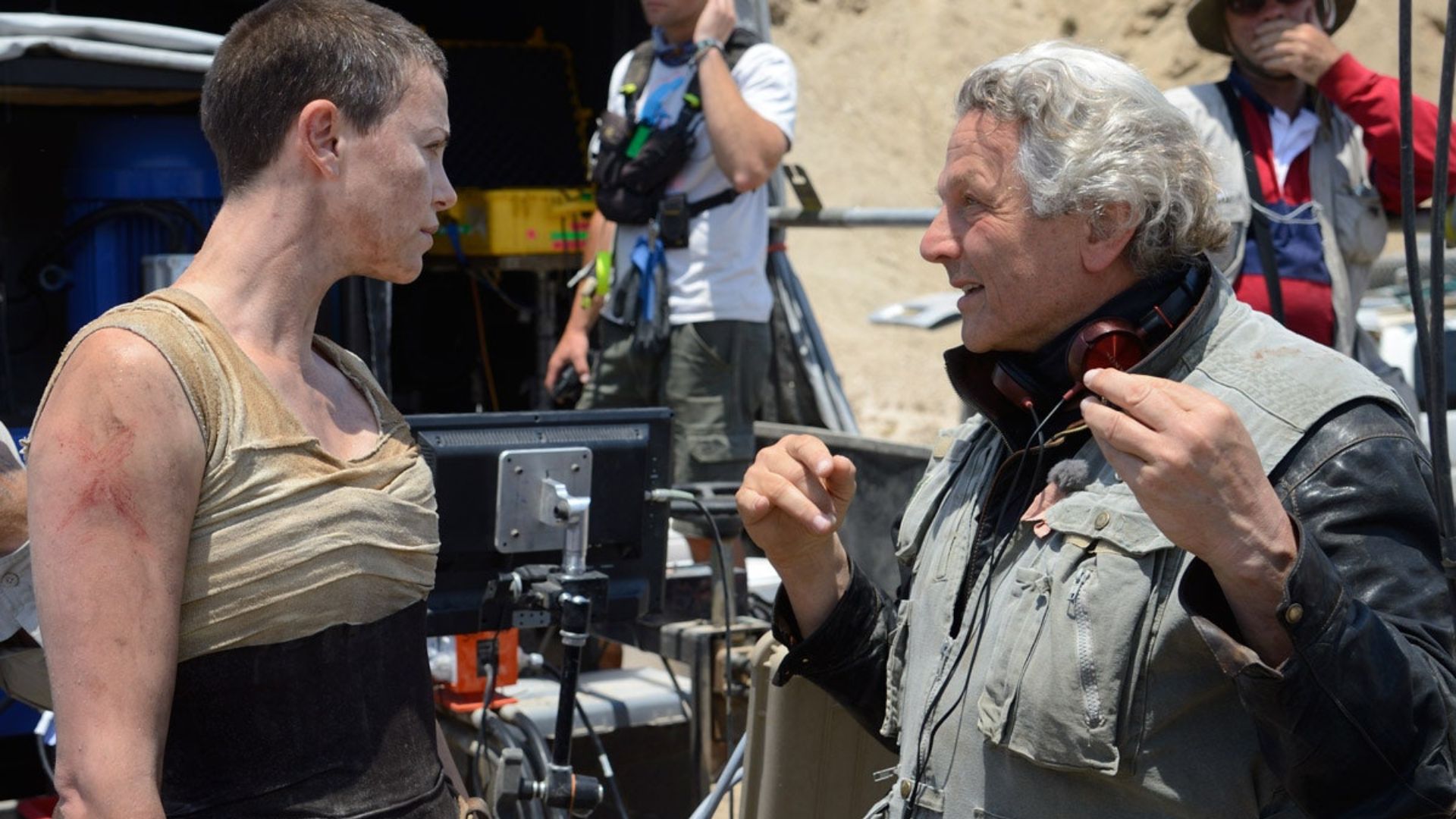 charlize theron y george miller en rodaje de mada max