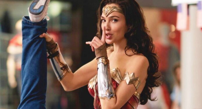 gal gadot en escena de mujer maravilla 1984 still 1 wonder woman