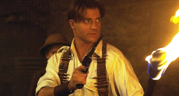 brendan fraser sorprende a fans en un cine la momia londres 4