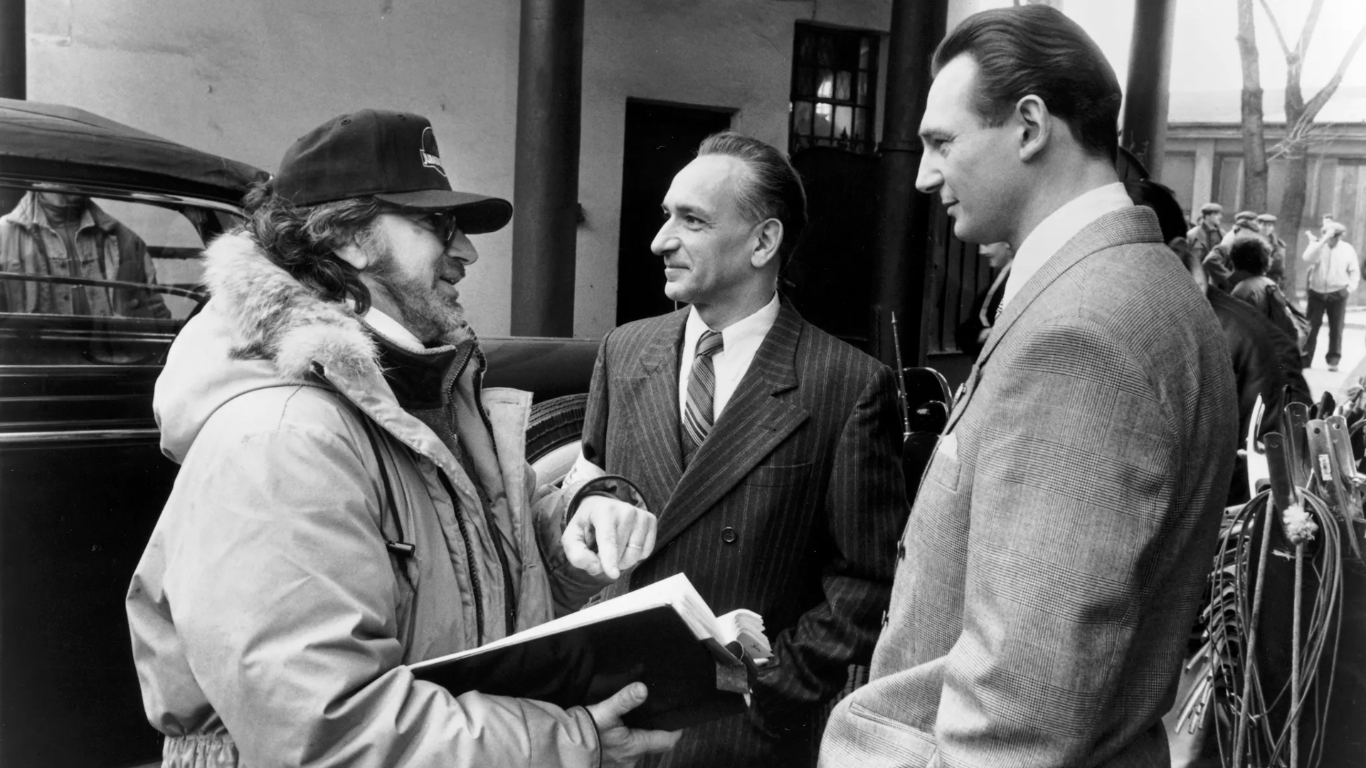 la lista de schindler spielberg explica desenlance pelicula