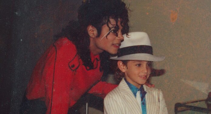 director leaving neverland