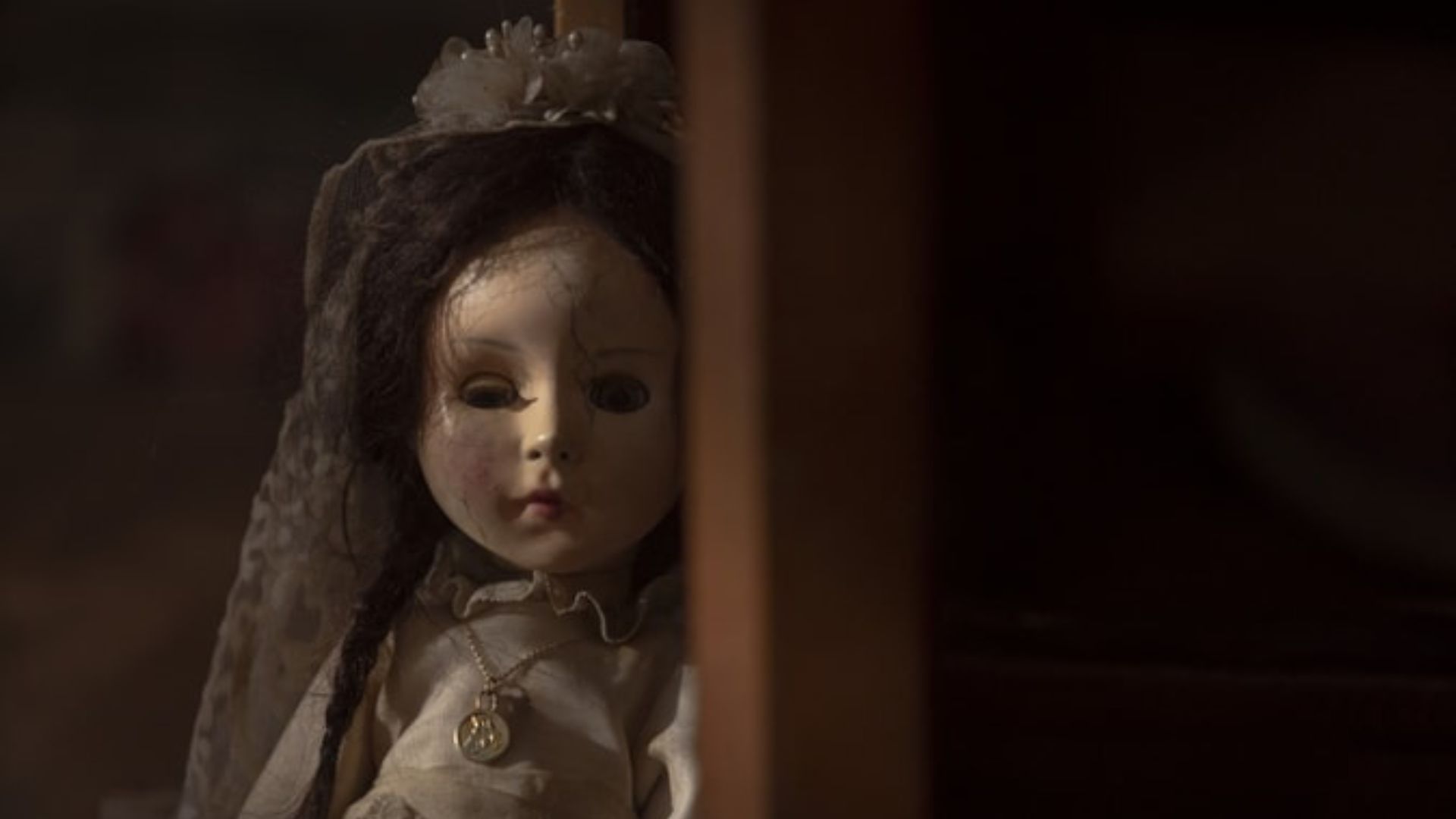 La muñeca vestida de comunión película de terror española 