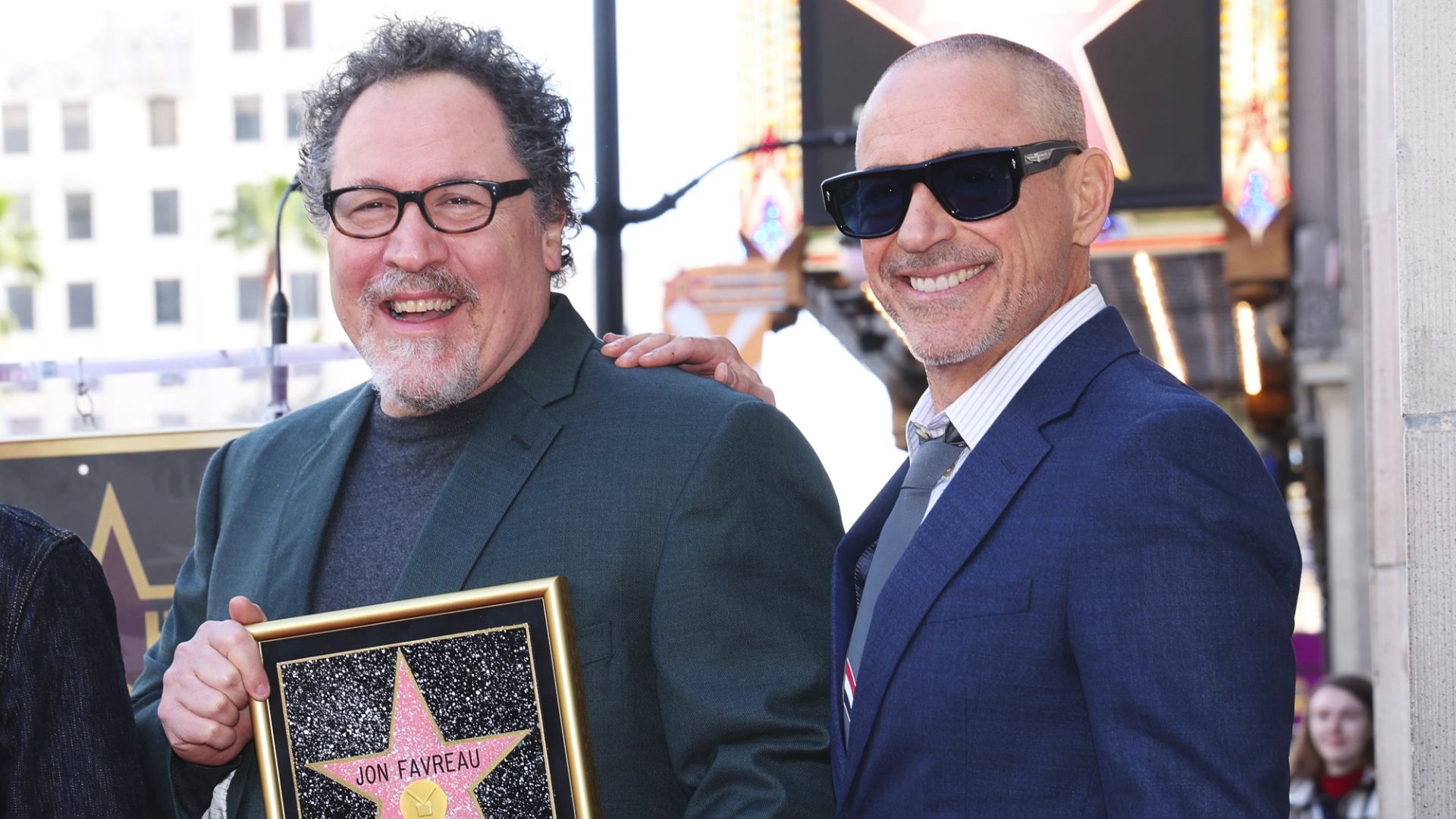 3 jon favreau recibe estrella hollywood paseo de la fama