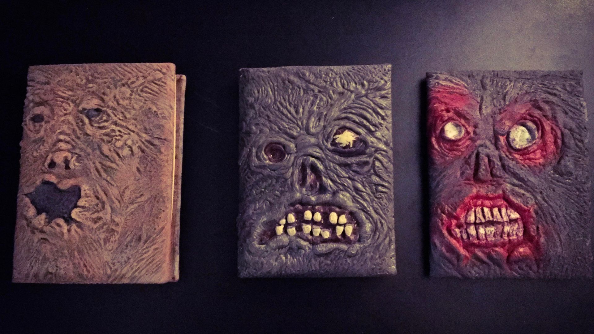 Diversas portadas de libros Necronomicon de Evil Dead