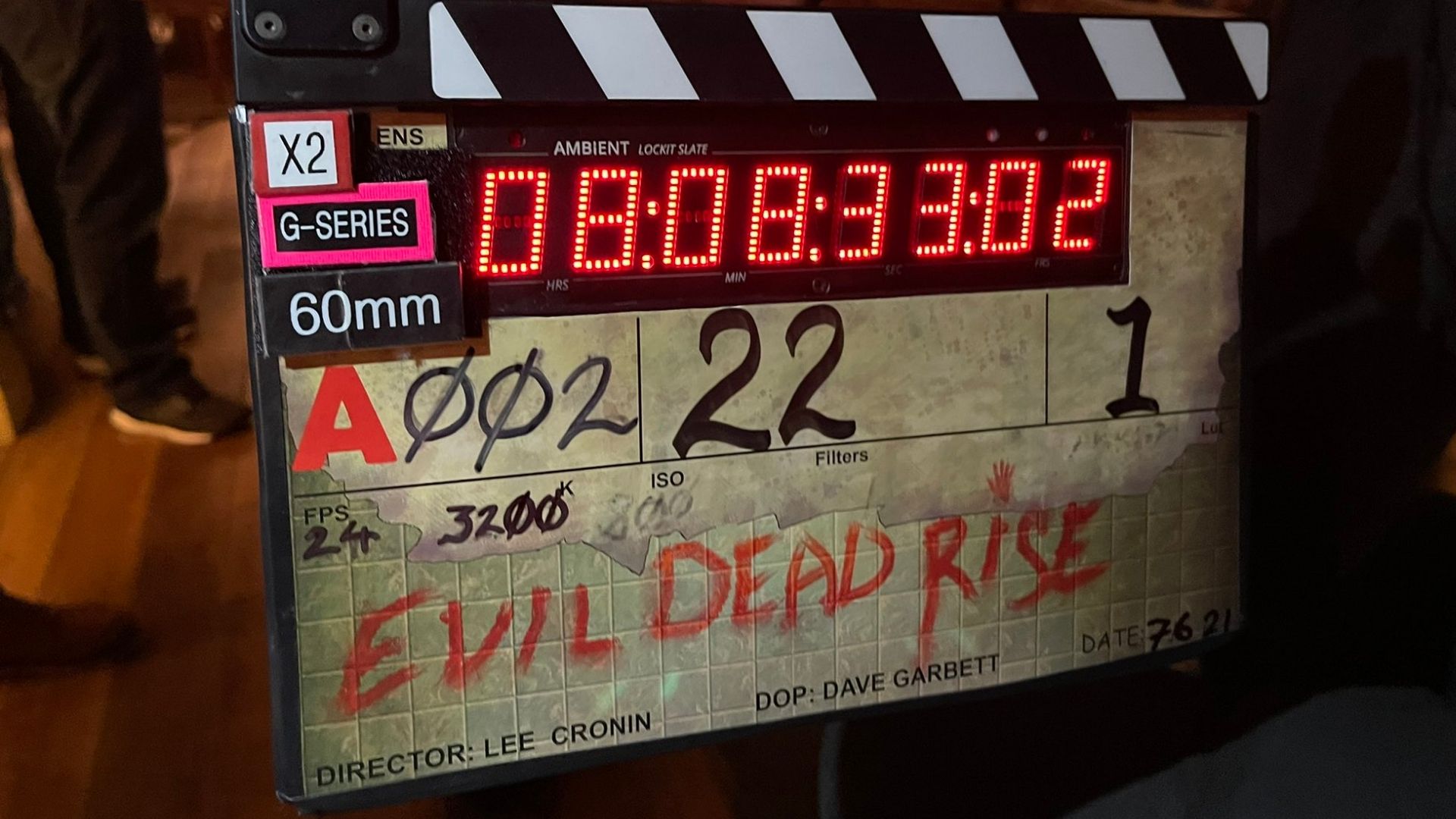 -nueva-pelicula-de-lee-cronin-evil-dead-el-despertar-