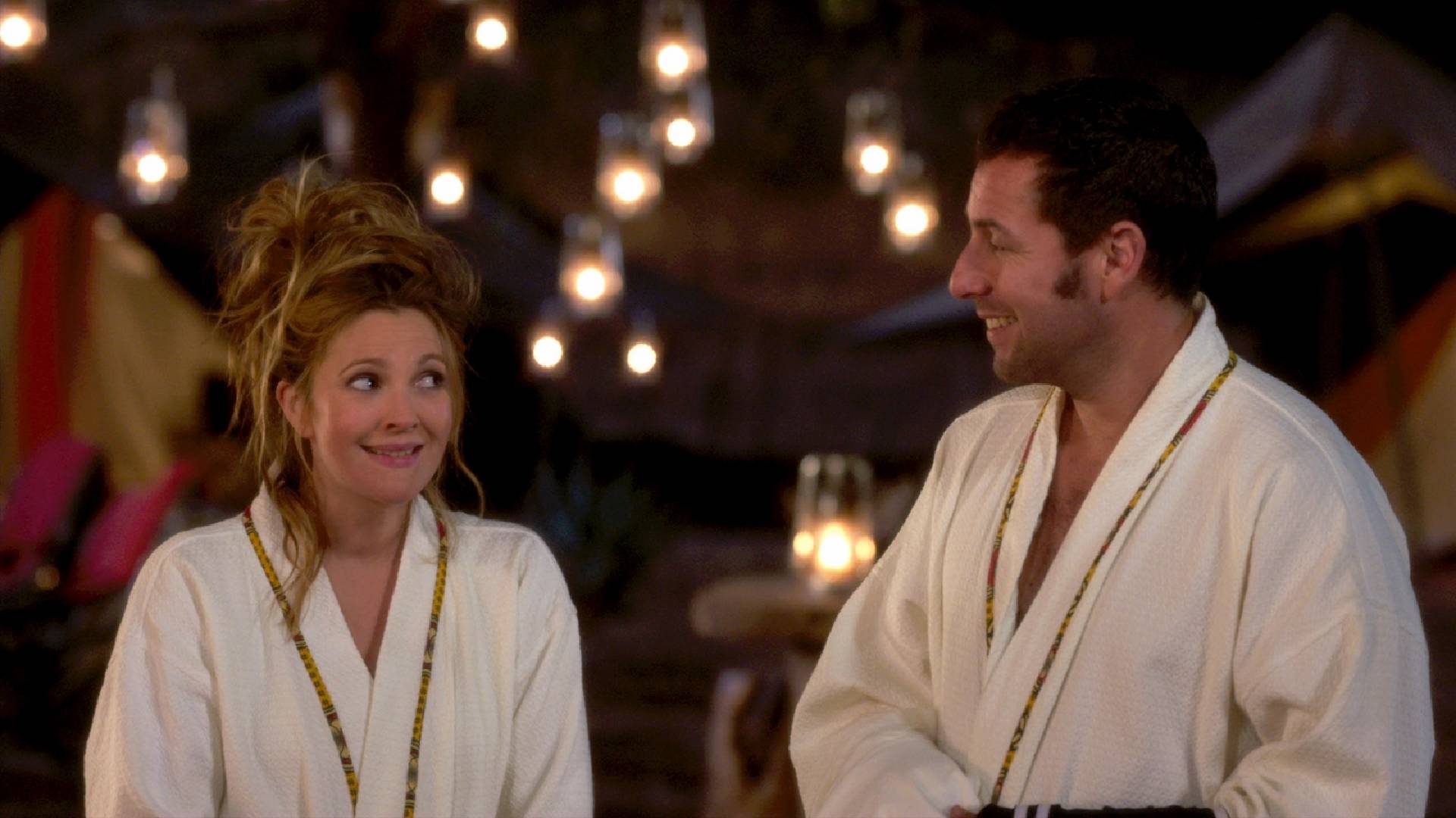 drew-barrymore-adam-sandler-blended-luna-de-miel-en-familia-escena-batas