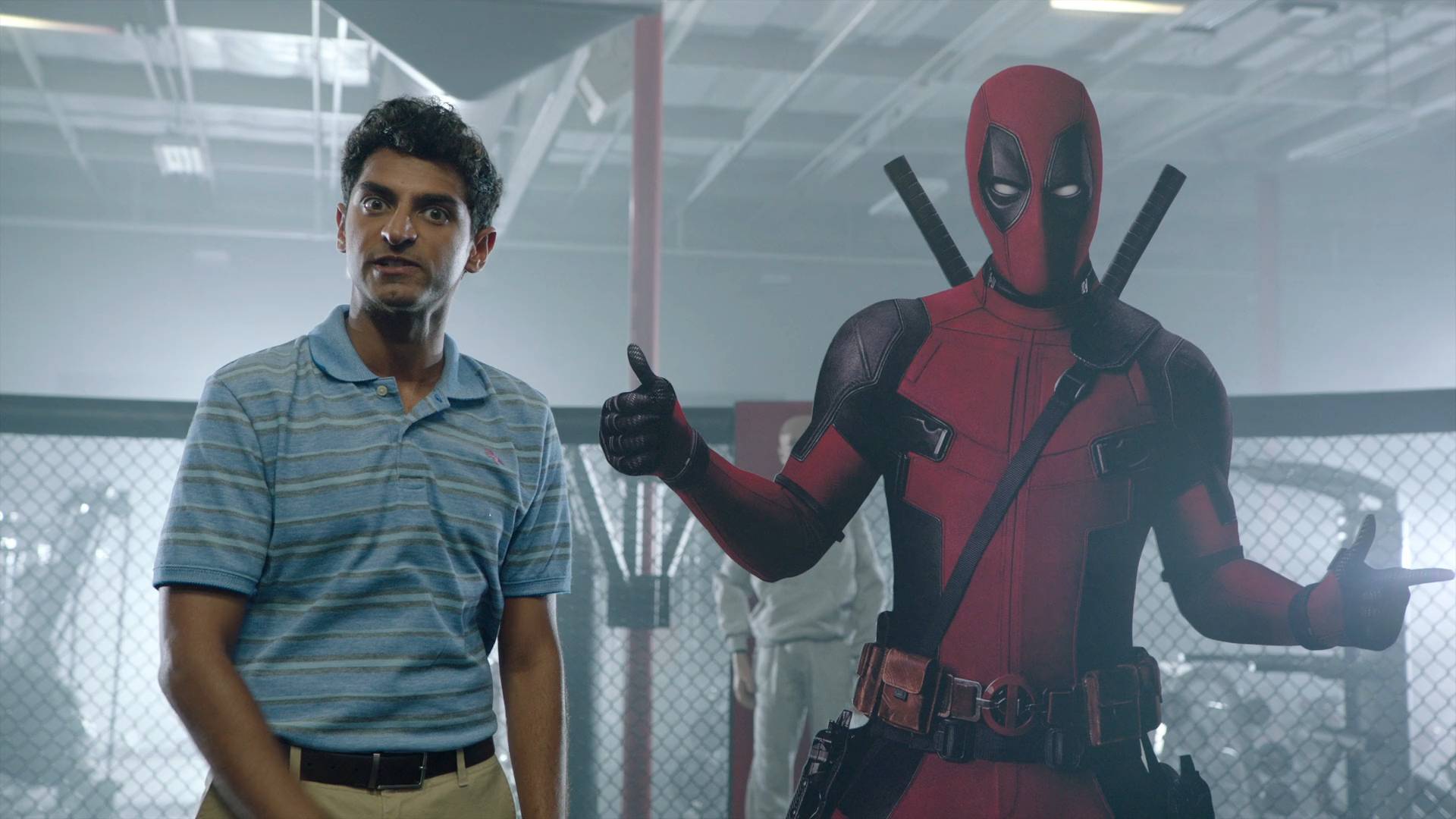 karan soni spider man a traves del spider verso deadpool