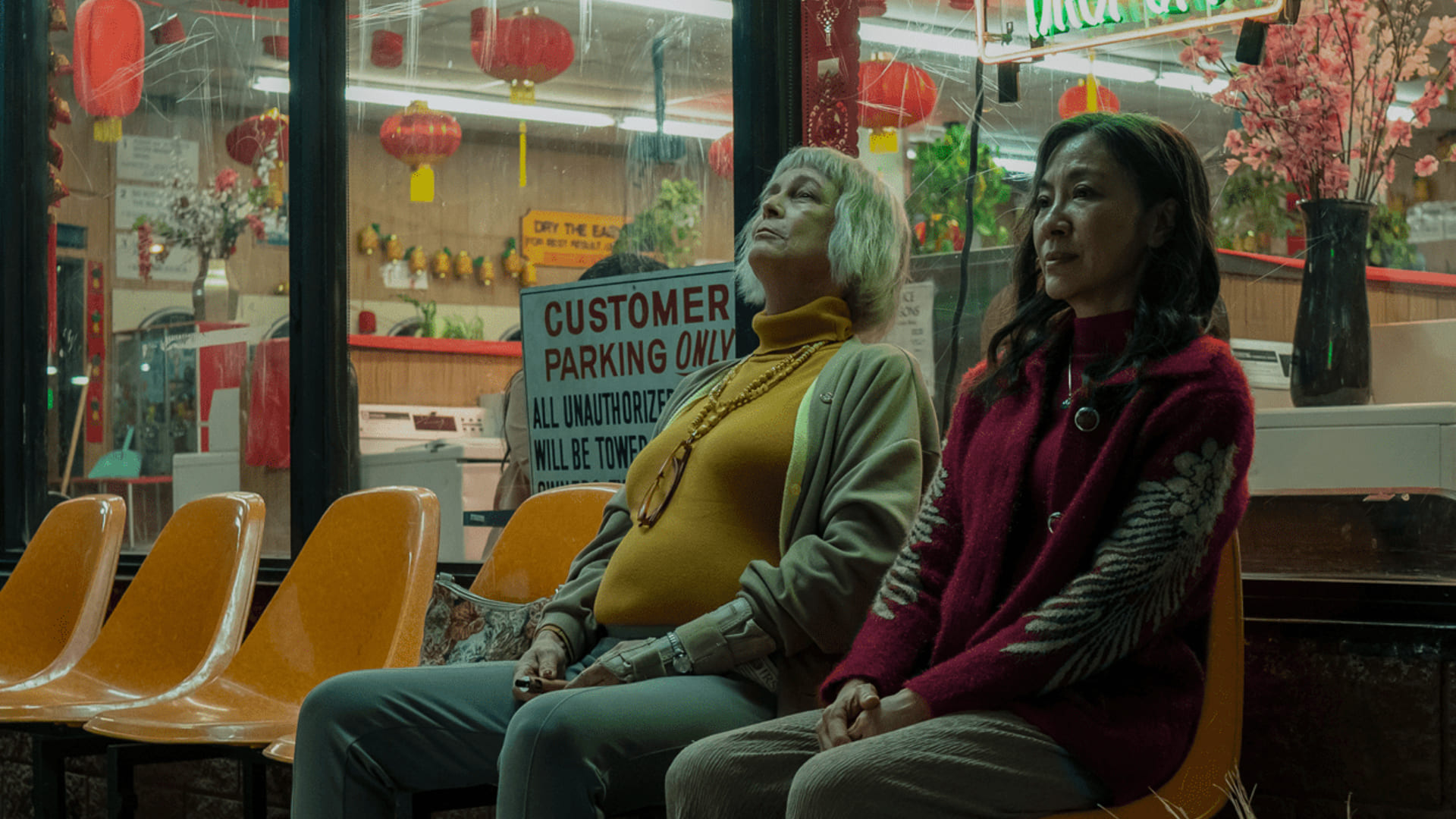 michelle yeoh y jamie lee curtis todo en todas partes al mismo tiempo cinépolis