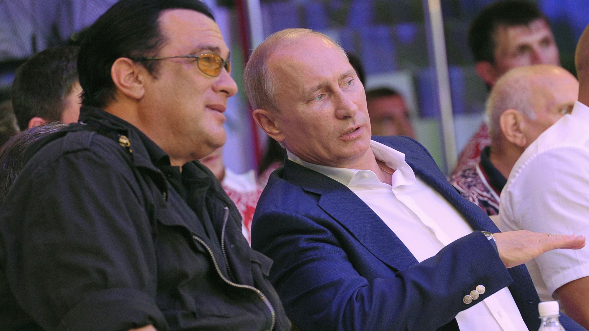 steven seagal vladimir putin amigos condecorado ruso rusia3