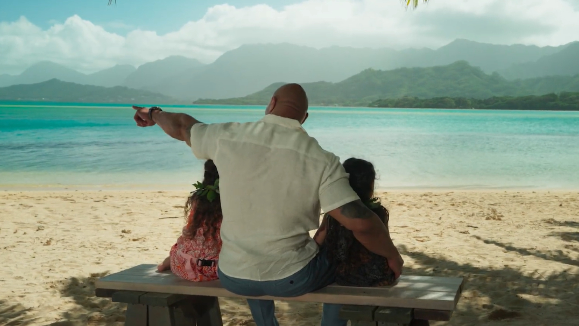 dwayne-johnson-hijas-playas-de-hawai-disney