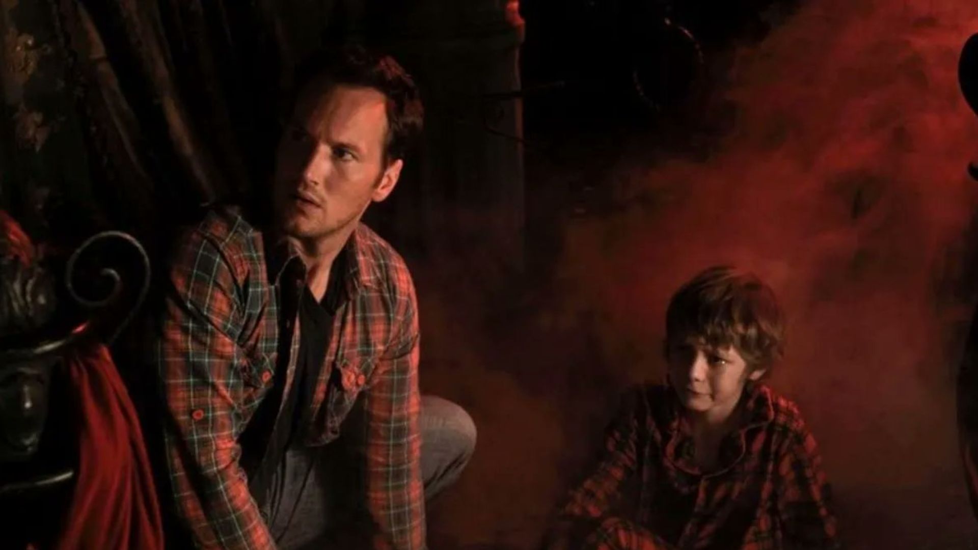 Patrick Wilson y Ty Simpkins en La Noche del Demonio - Póster y tráiler