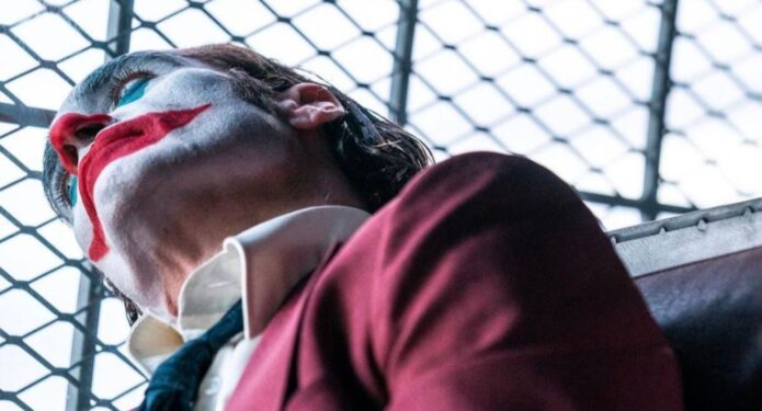 imágenes de Joaquin Phoenix como Arthur fleck en joker 2