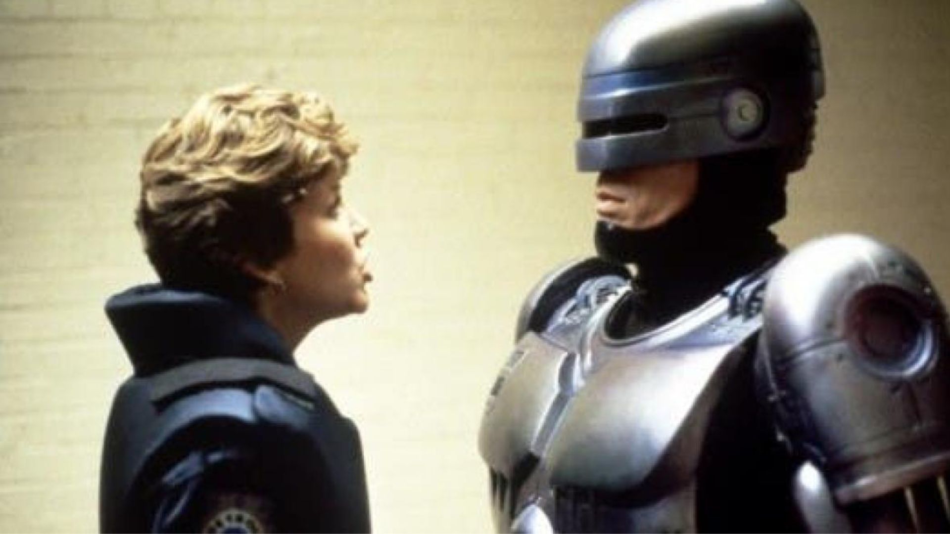 Escena de la cinta futurista RoboCop