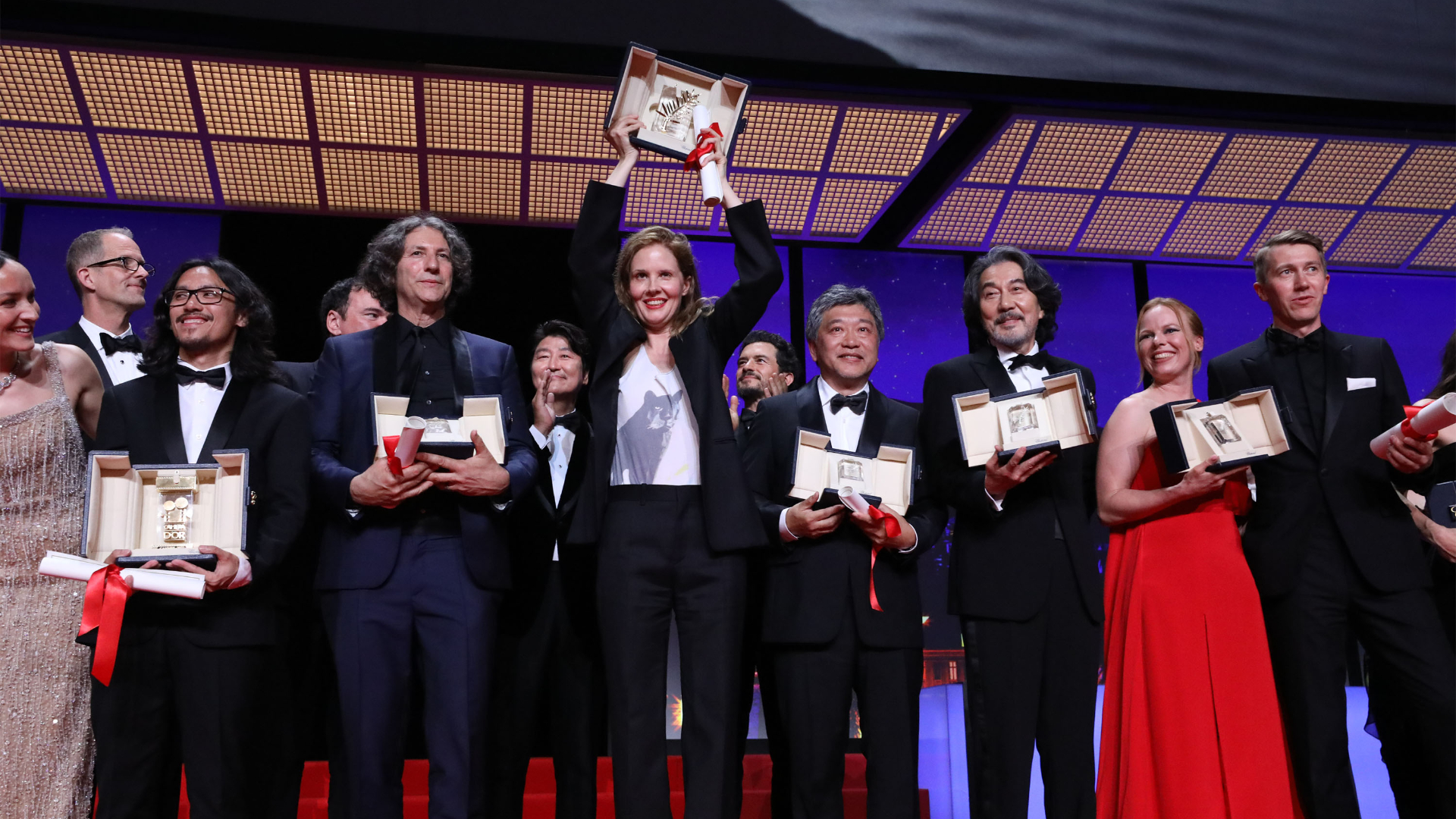 Anatomía de una caída gana la Palma de Oro en Cannes 2023 Jane Fonda entrega premio