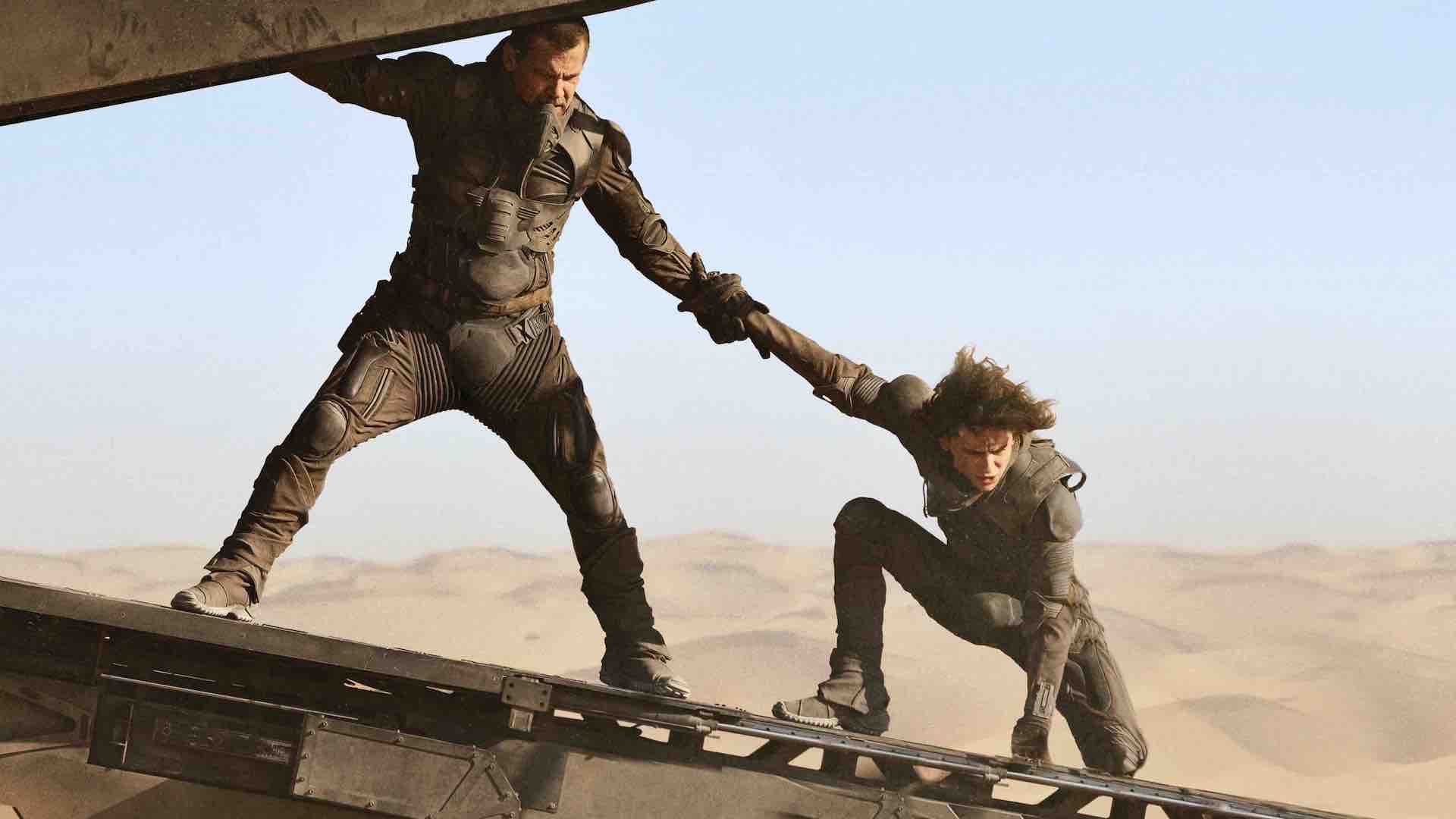 Josh Brolin y Timothée Chalamet en Dune