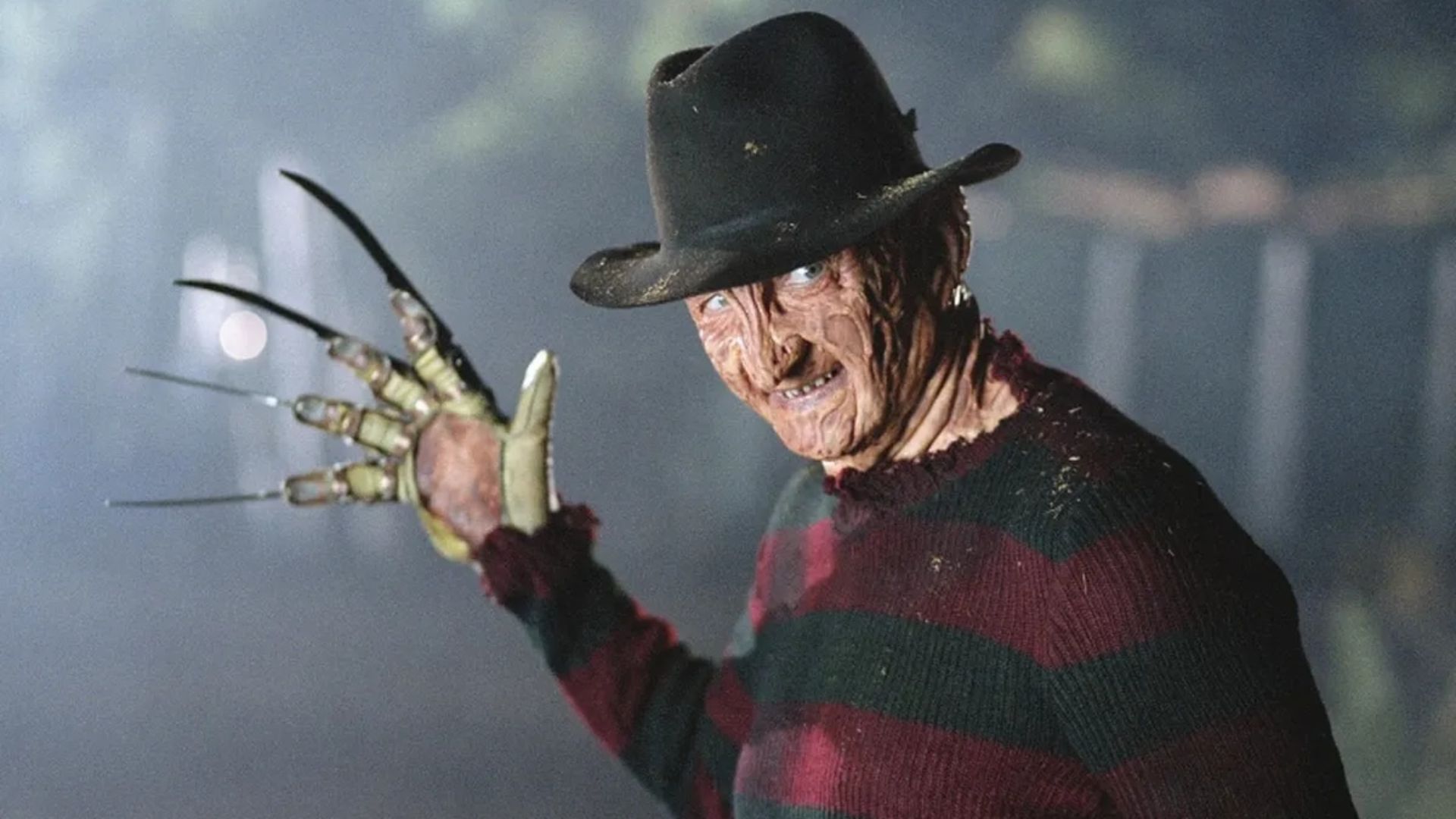 Robert Englund como Freddy Krueger