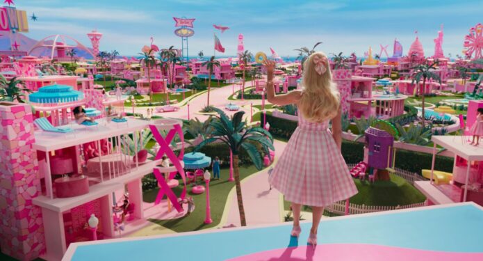 Barbie pintura rosa