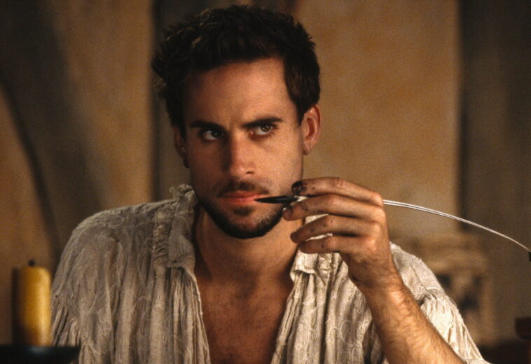 Joseph Fiennes revela haber sido amenazado por Harvey Weinstein