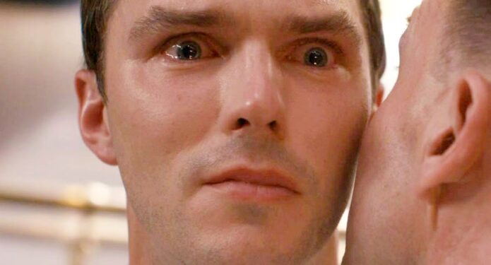 Nicholas Hoult Superman y Batman cast