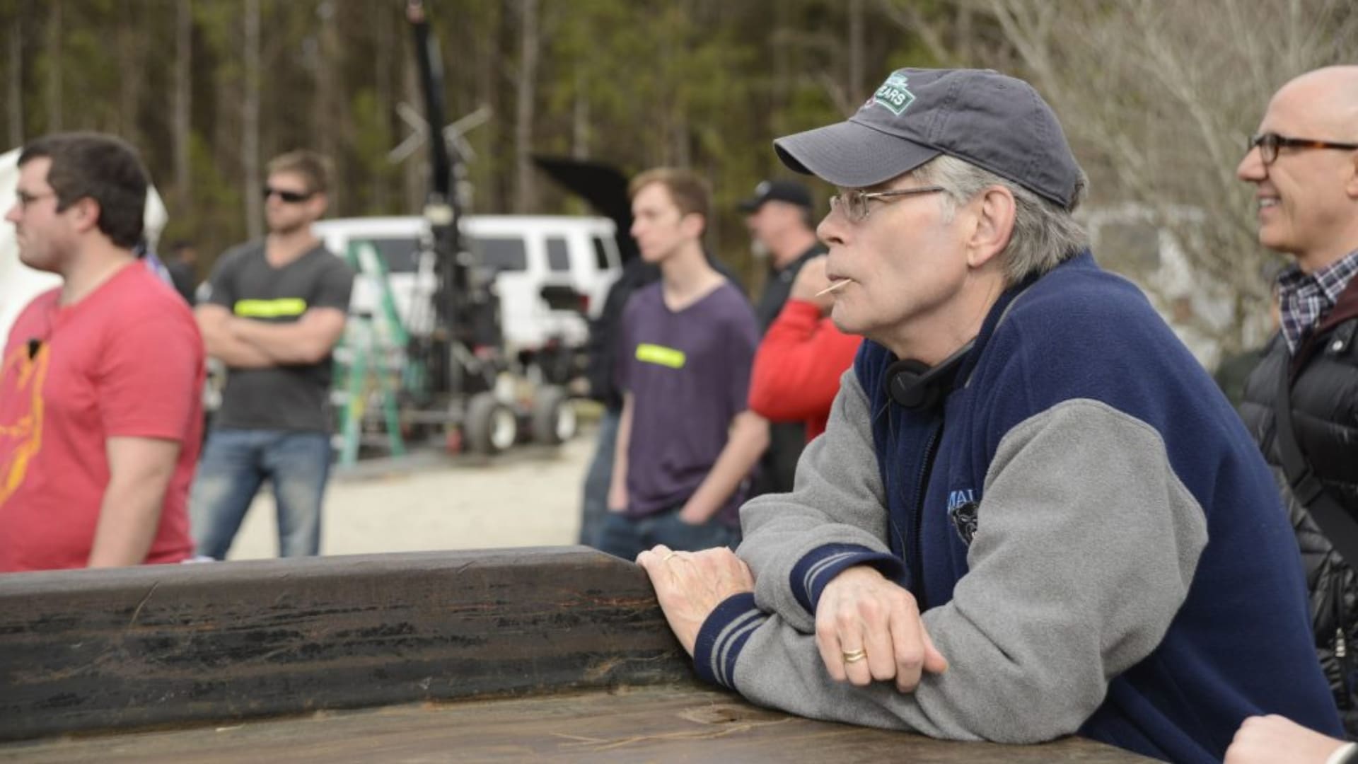 Stephen King de visita en el set de filmación 