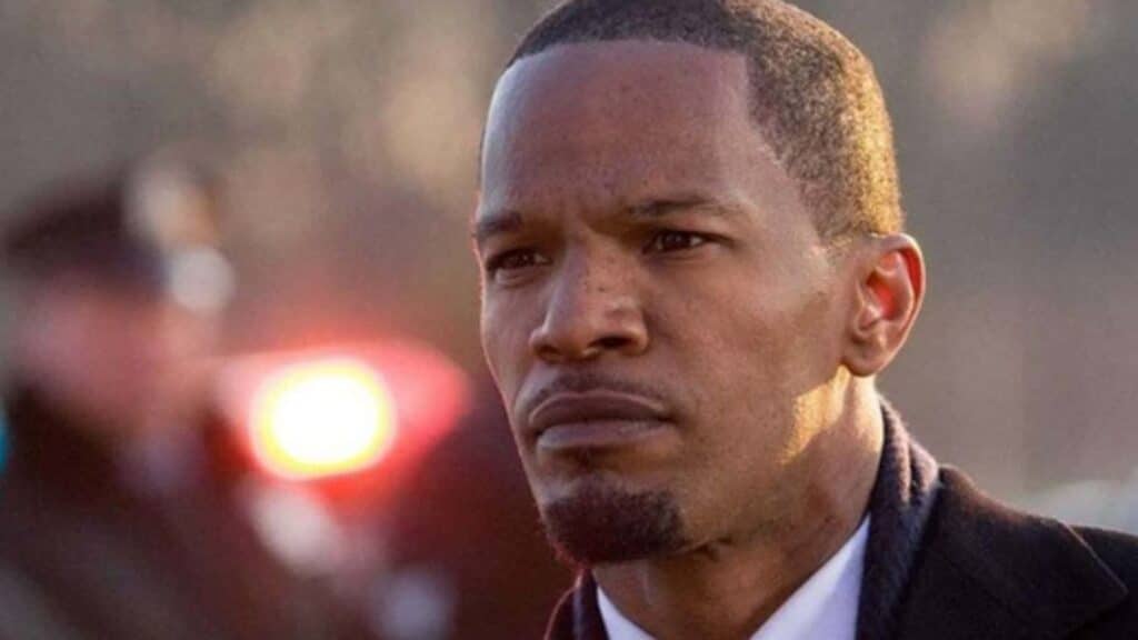 ¡Está muy bien! Reaparece Jamie Foxx en público tras su crisis de salud en el hospital