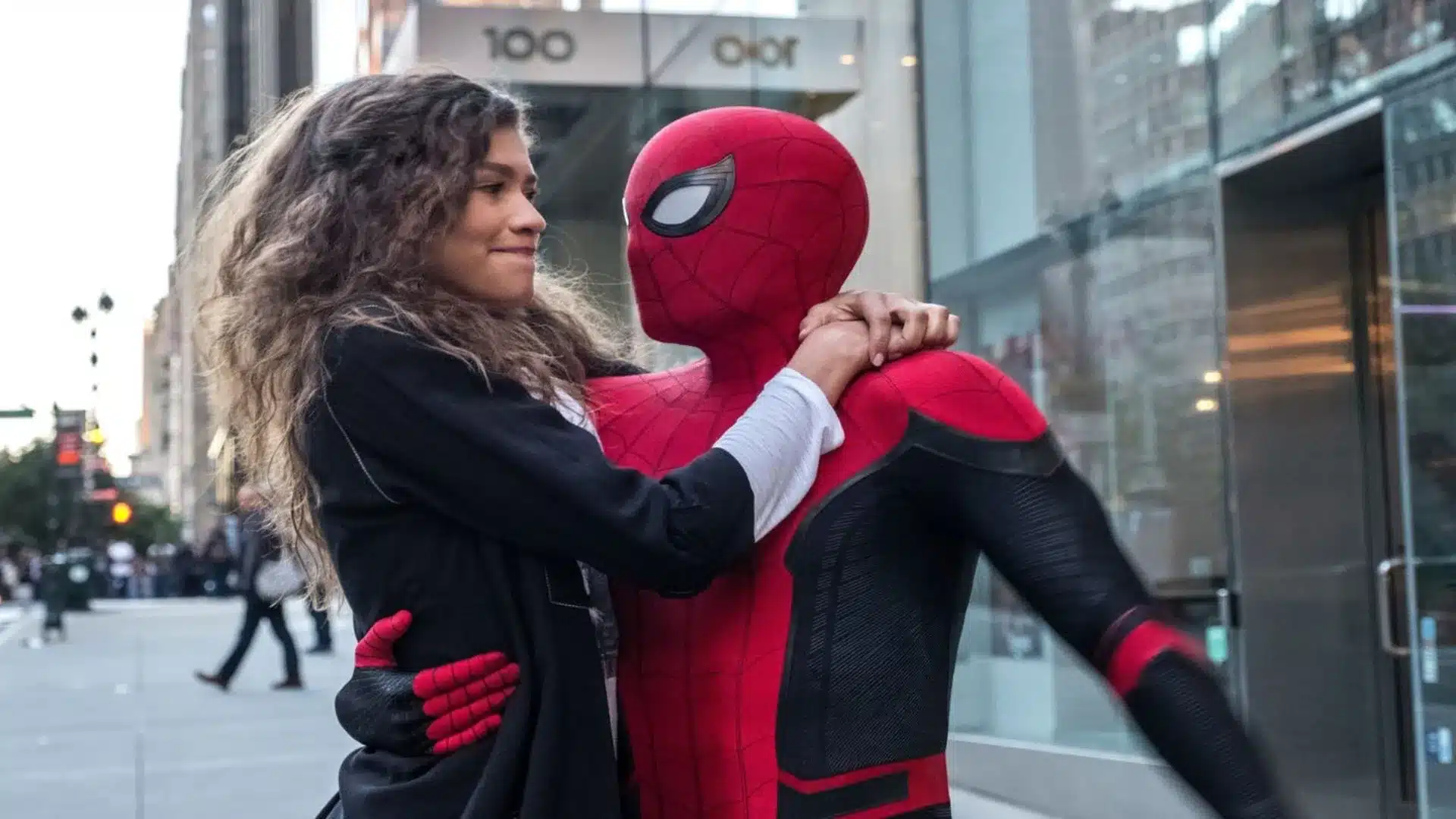 Zendaya-habla-sobre-su-romance-privado-con-tom-holland