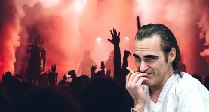 Joaquin Phoenix asiste al concierto de Peso Pluma