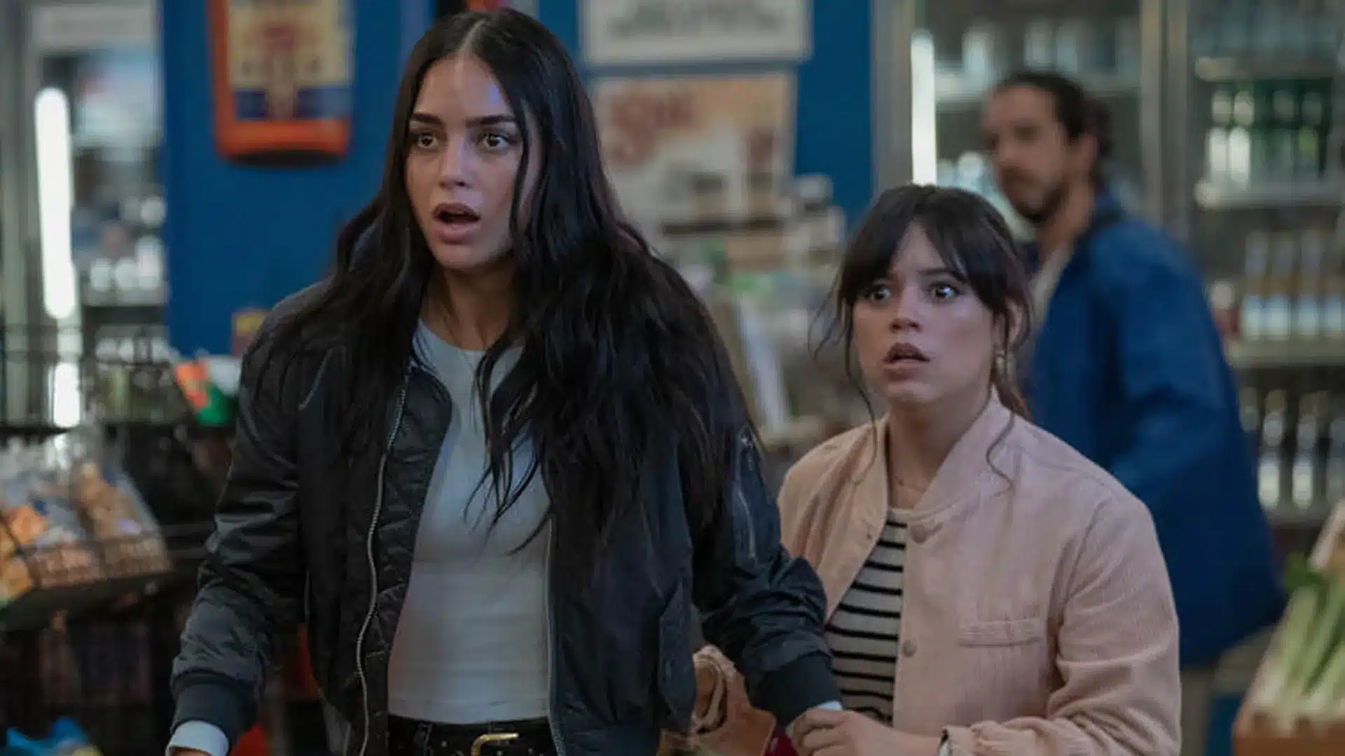 Scream Jenna Ortega y Melissa Barrera escena