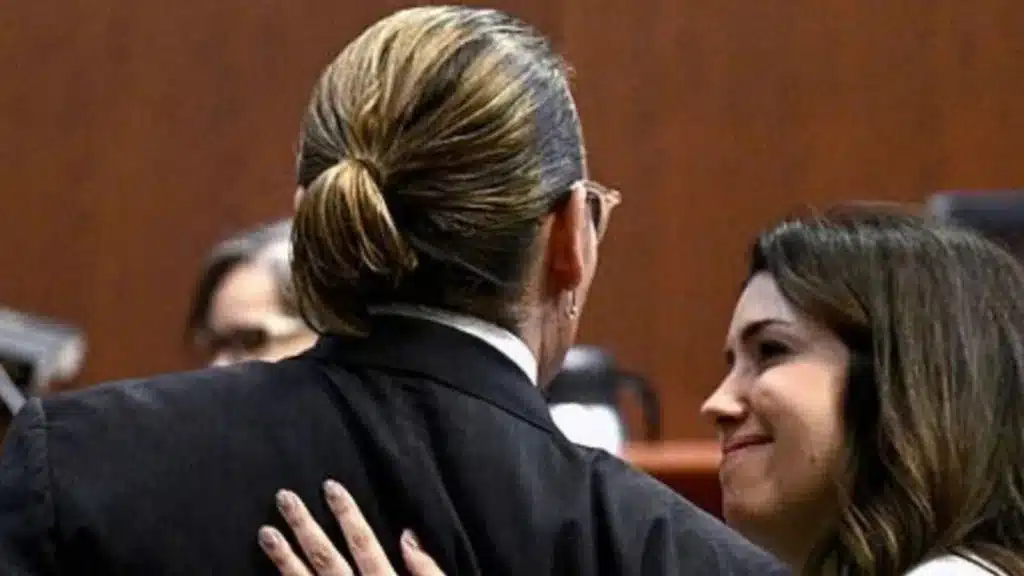 ¿Quién es la mexicana que contrató a la exabogada de Johnny Depp?