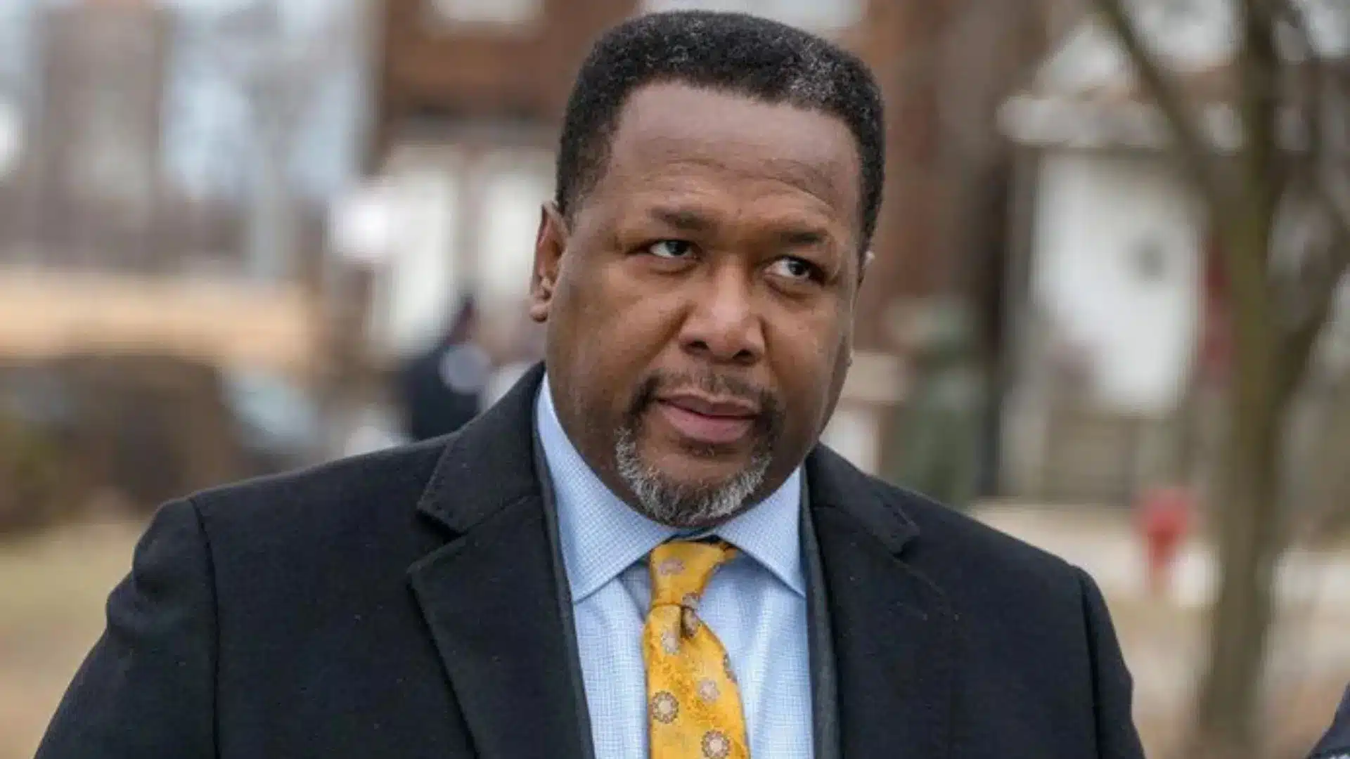 Wendell Pierce como Perry White