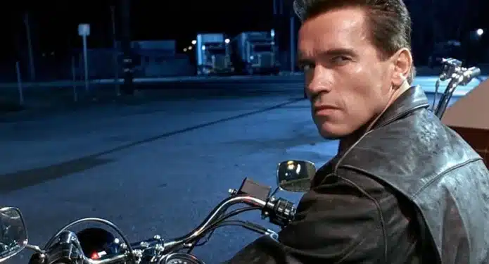 Arnold Schwarzenegger Terminator escena