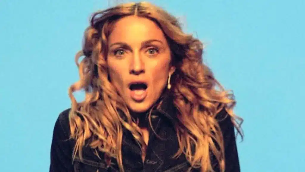 ¿Qué empeoró la salud de Madonna, por lo que la pusieron en coma 48 horas?