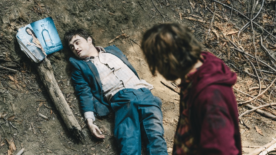 Swiss Army Man, referencia a Pobres criaturas.