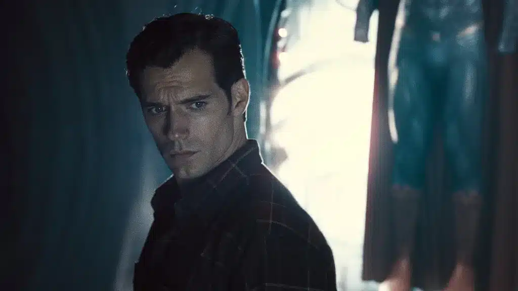 ¿Cambió de bando? ¿Henry Cavill se une al UCM?