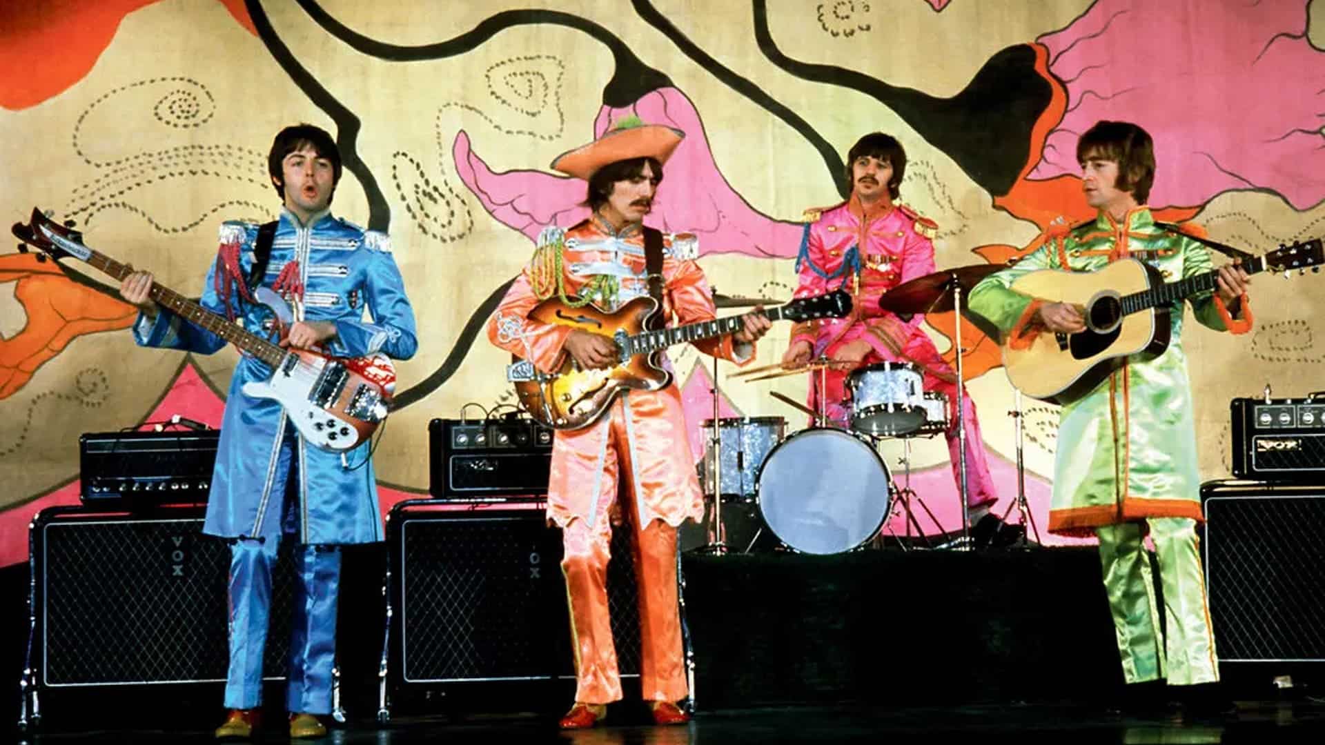 The Beatles trajes de colores