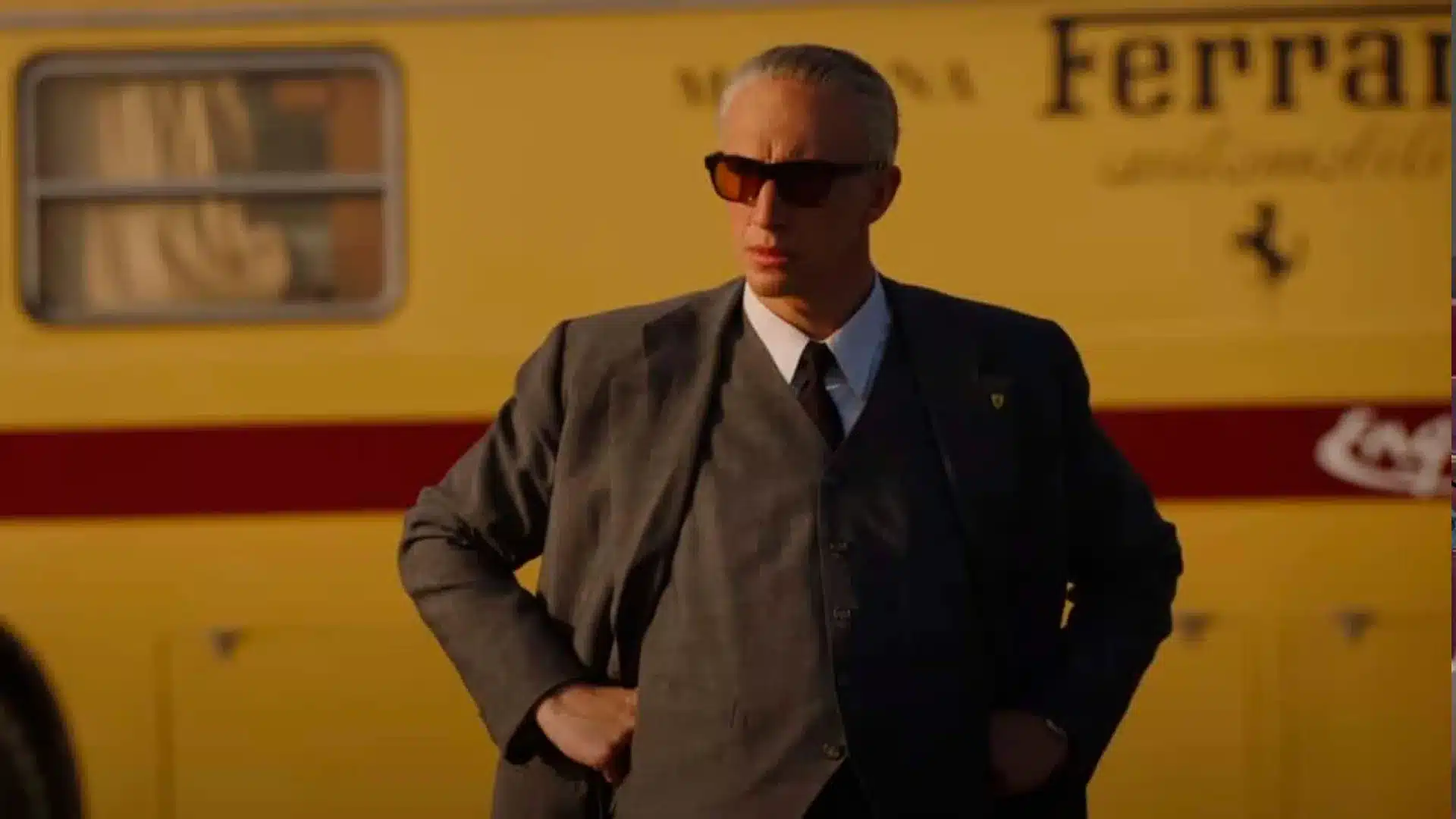 Adam Driver como Enzo Ferrari