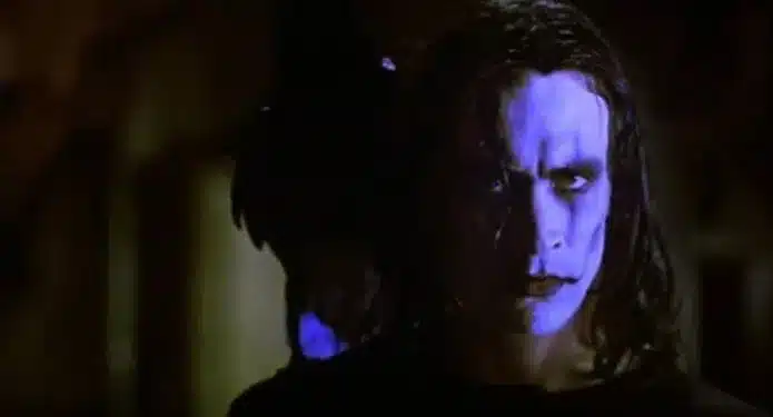 El recuerdo de la muerte de Brandon Lee y la polémica sobre el remake de El Cuervo