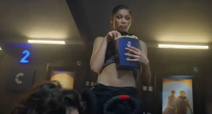 Zendaya protagonizando un comercial de Duna para Cinépolis