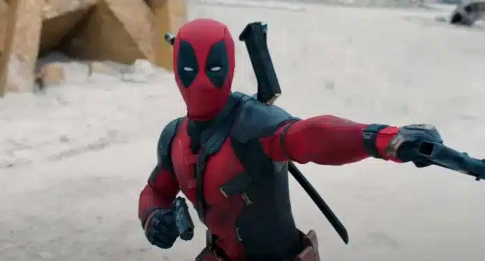 Deadpool escena con pistola