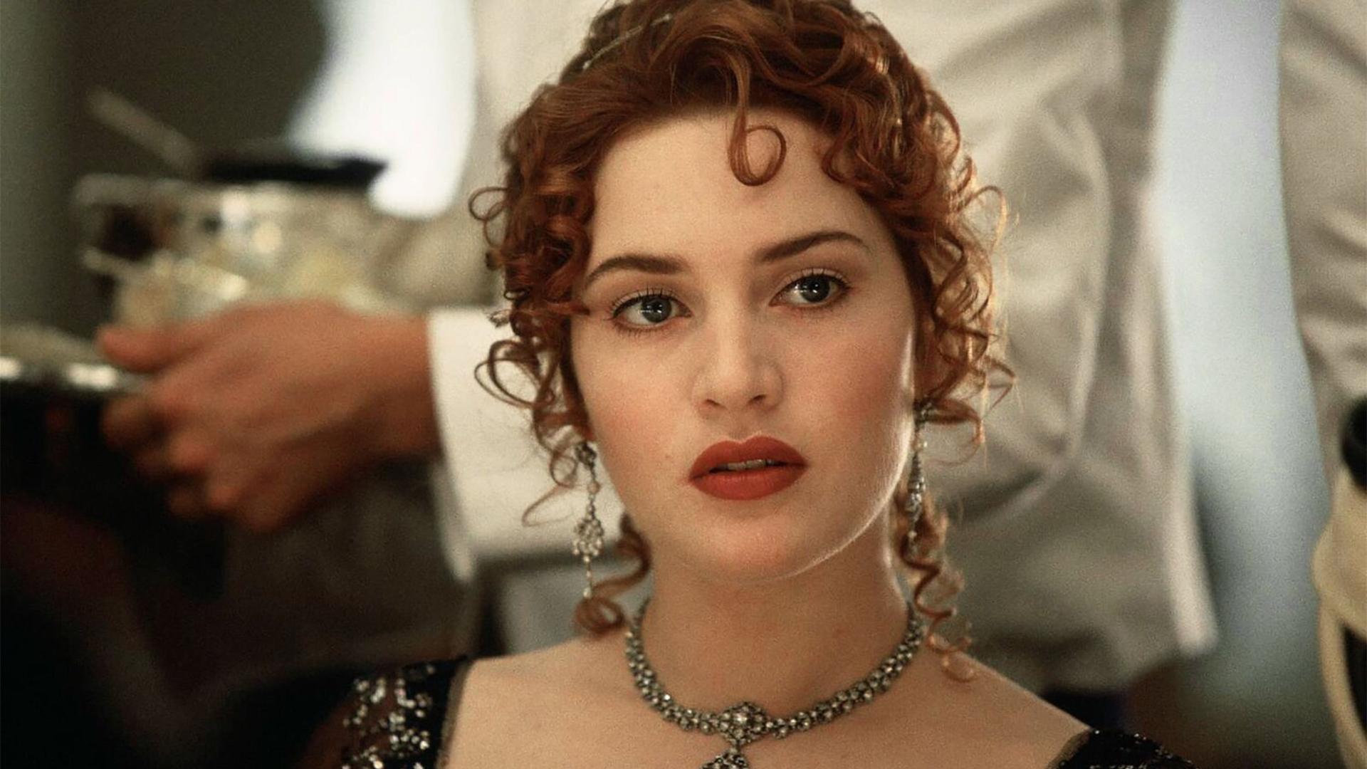 Kate Winslet Titanic escenas íntimas
