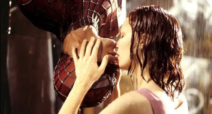 Kirsten Dunst Spider-Man beso con Tobey Maguire