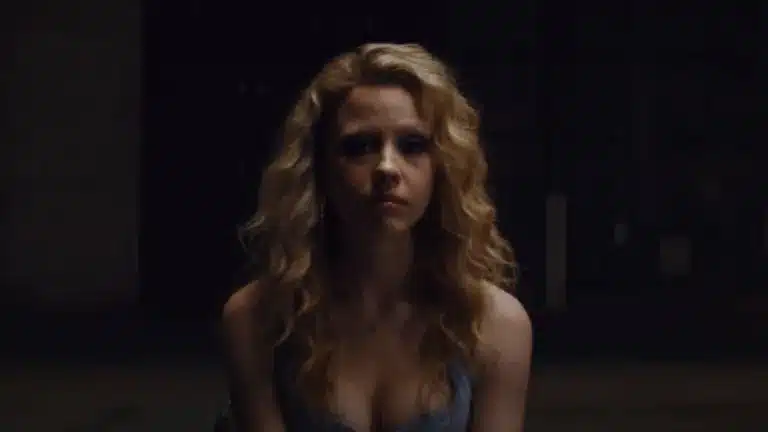 MaXXXine, escena