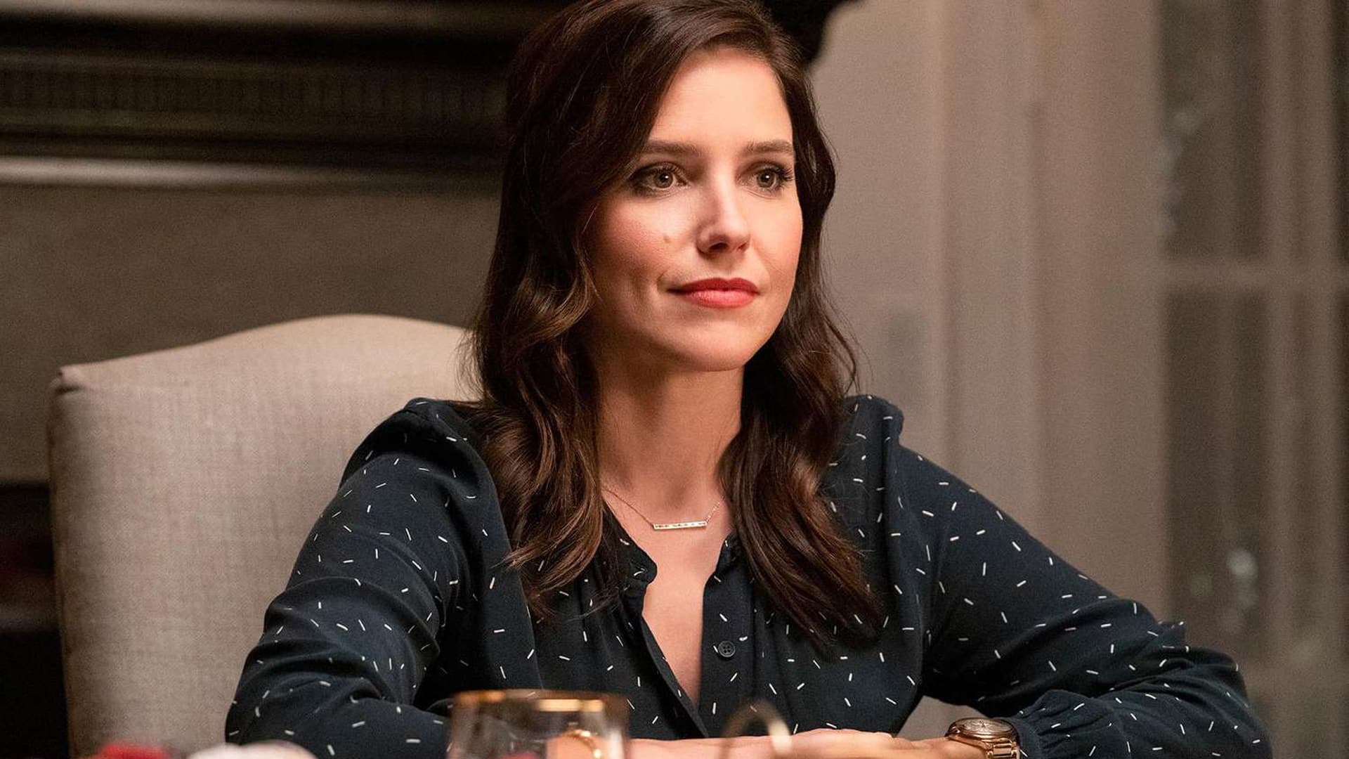 Sophia Bush en Love, Victor