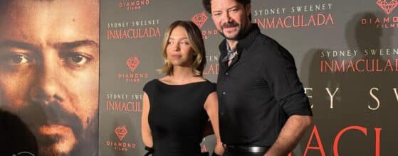 Álvaro Morte y Sydney Sweeney CDMX conferencia