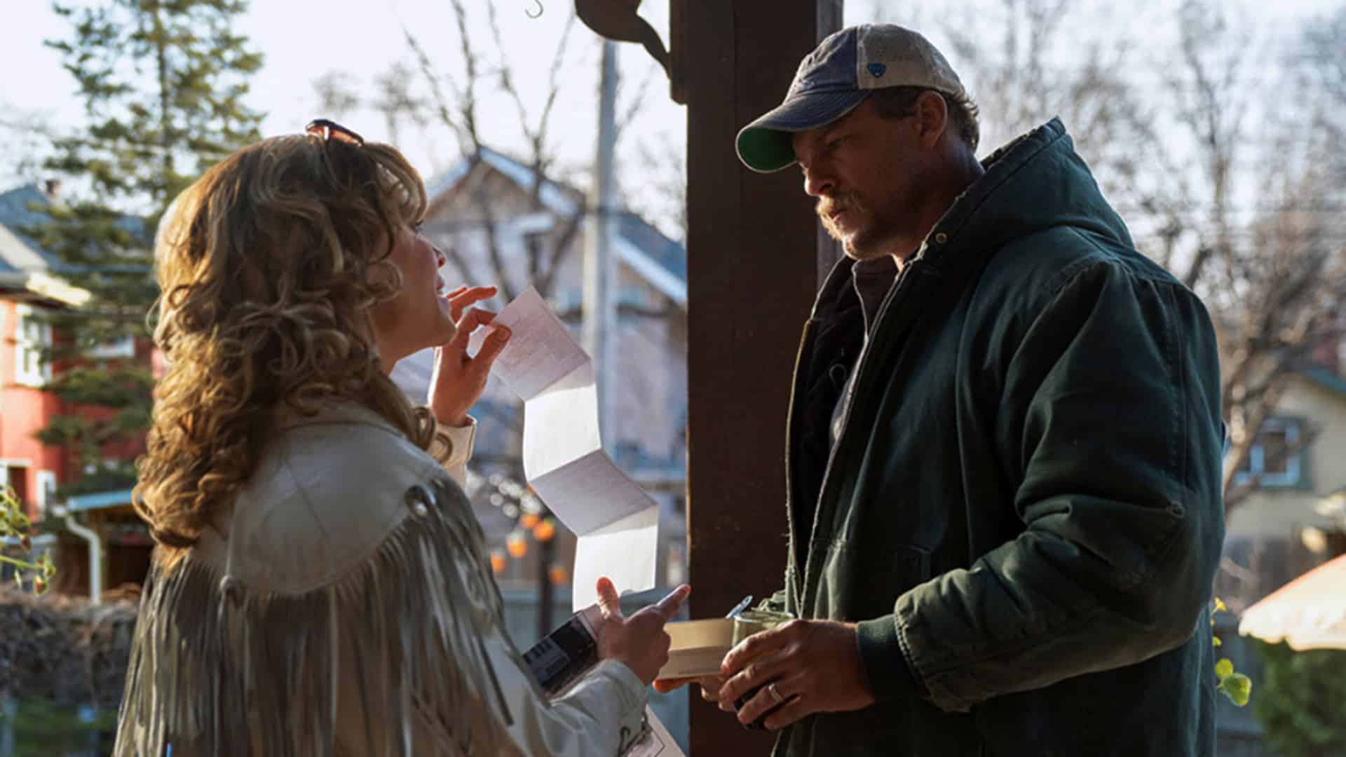 Hilary Swank y Alan Ritchson película