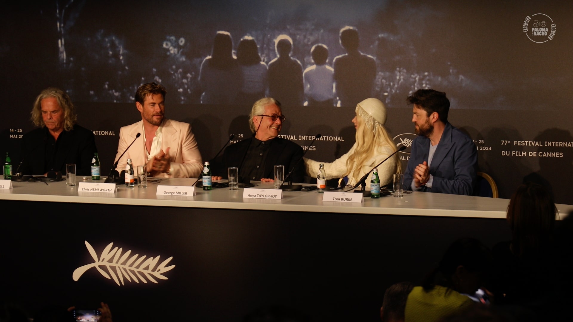 George Miller y Anya Taylor Joy riendo