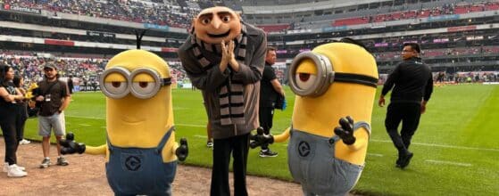 Los minions y Gru en el Estadio Azteca