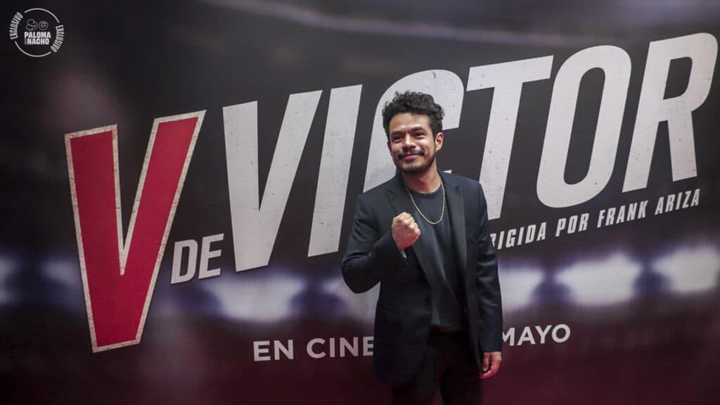 ¡El duelo del siglo! Así se vivió la premiere de V de Víctor, con Memo Villegas