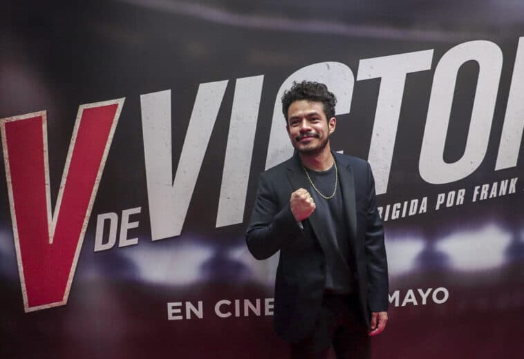 ¡El duelo del siglo! Así se vivió la premiere de V de Víctor, con Memo Villegas